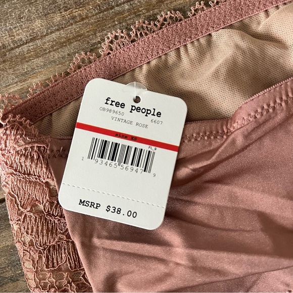 Free People Vintage Rose Camila Lace Bandeau Bra Size X-Small NWT - Picture 4 of 5